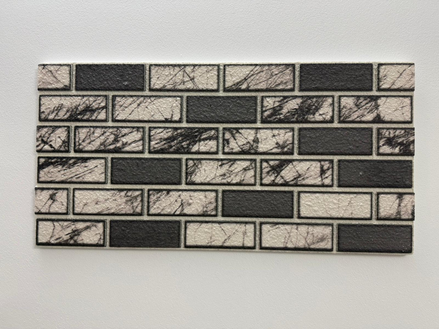 Panou Decorativ Polistiren Marmură Contrast Modern Alb-Antracit 100×50×2 cm | CI-2028