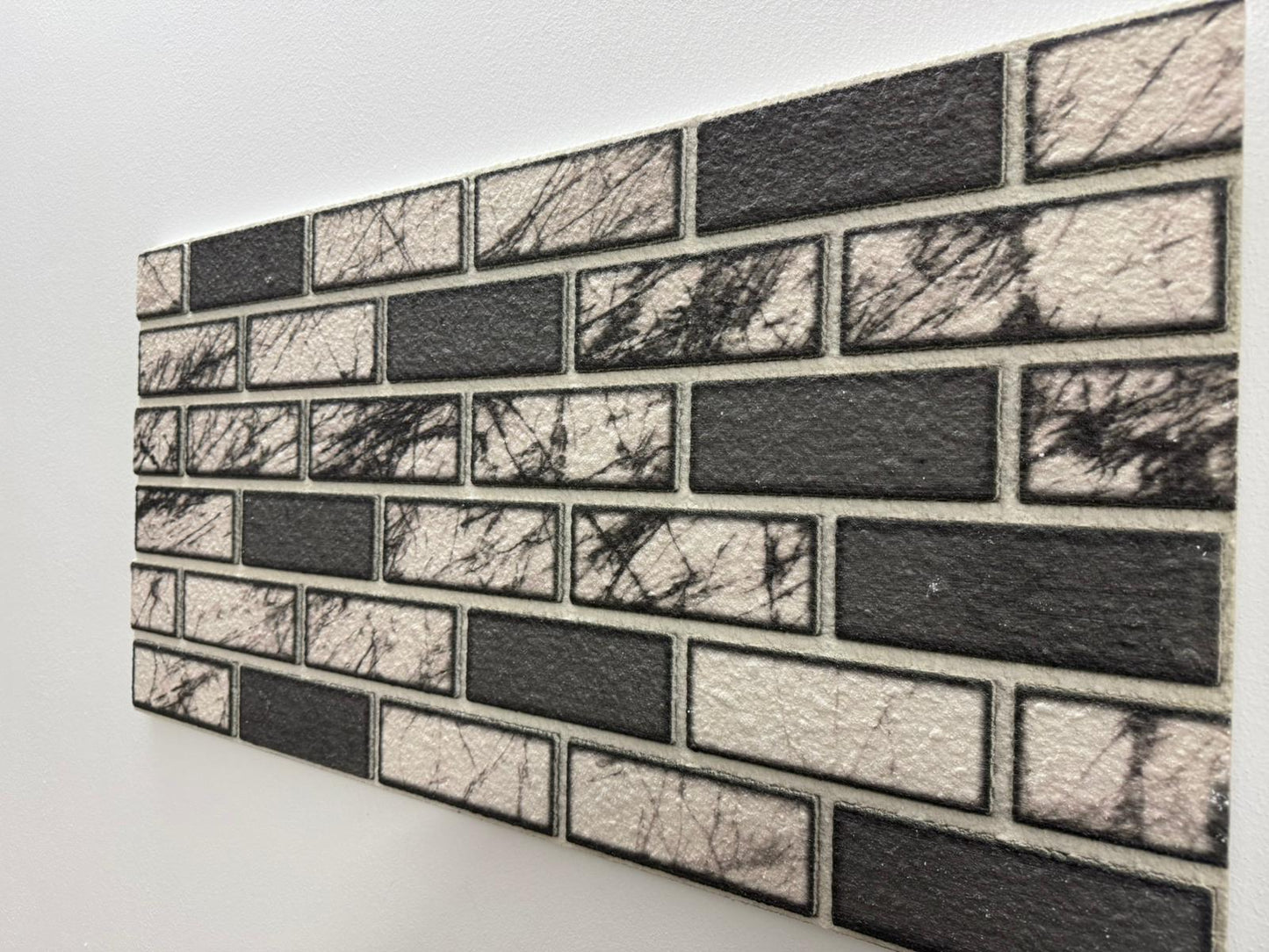 Panou Decorativ Polistiren Marmură Contrast Modern Alb-Antracit 100×50×2 cm | CI-2028